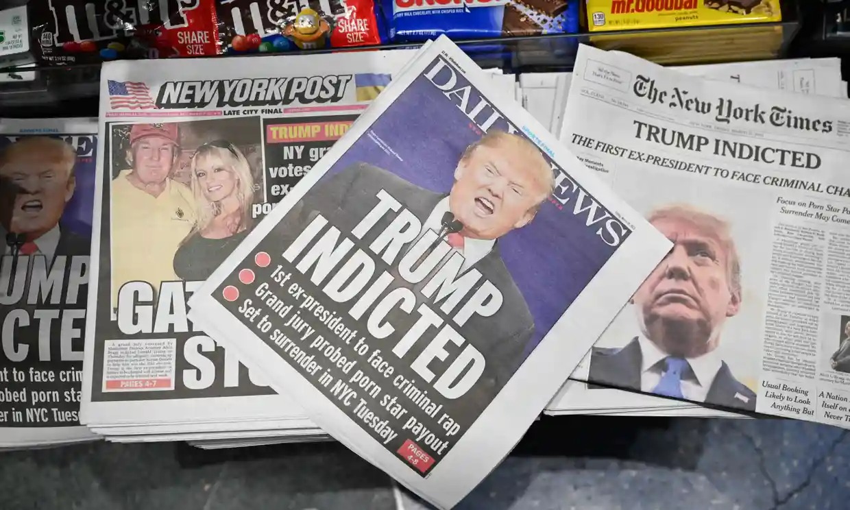 Image in @MarioNawfal's post: 🚨BREAKING: The Federal Indictment Against Trump Has Been UNSEALED
Trump faces 37 counts in the sp…