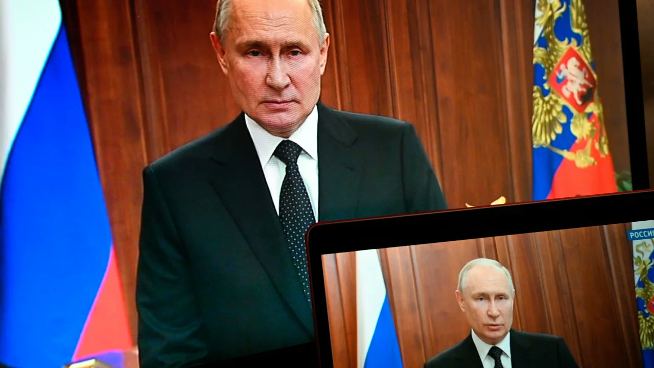 Image in @MarioNawfal's post: 🇷🇺RUSSIA COUP: What Happened | Who WON | What’s Next
The past day has been wild and confusing. We …