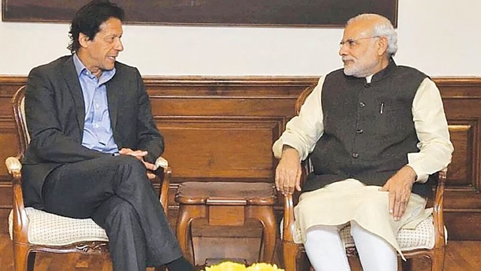 Image in @MarioNawfal's post: We just interviewed the former Prime Minster of Pakistan Imran Khan 2 days ago.
WHO SHOULD BE NEXT?