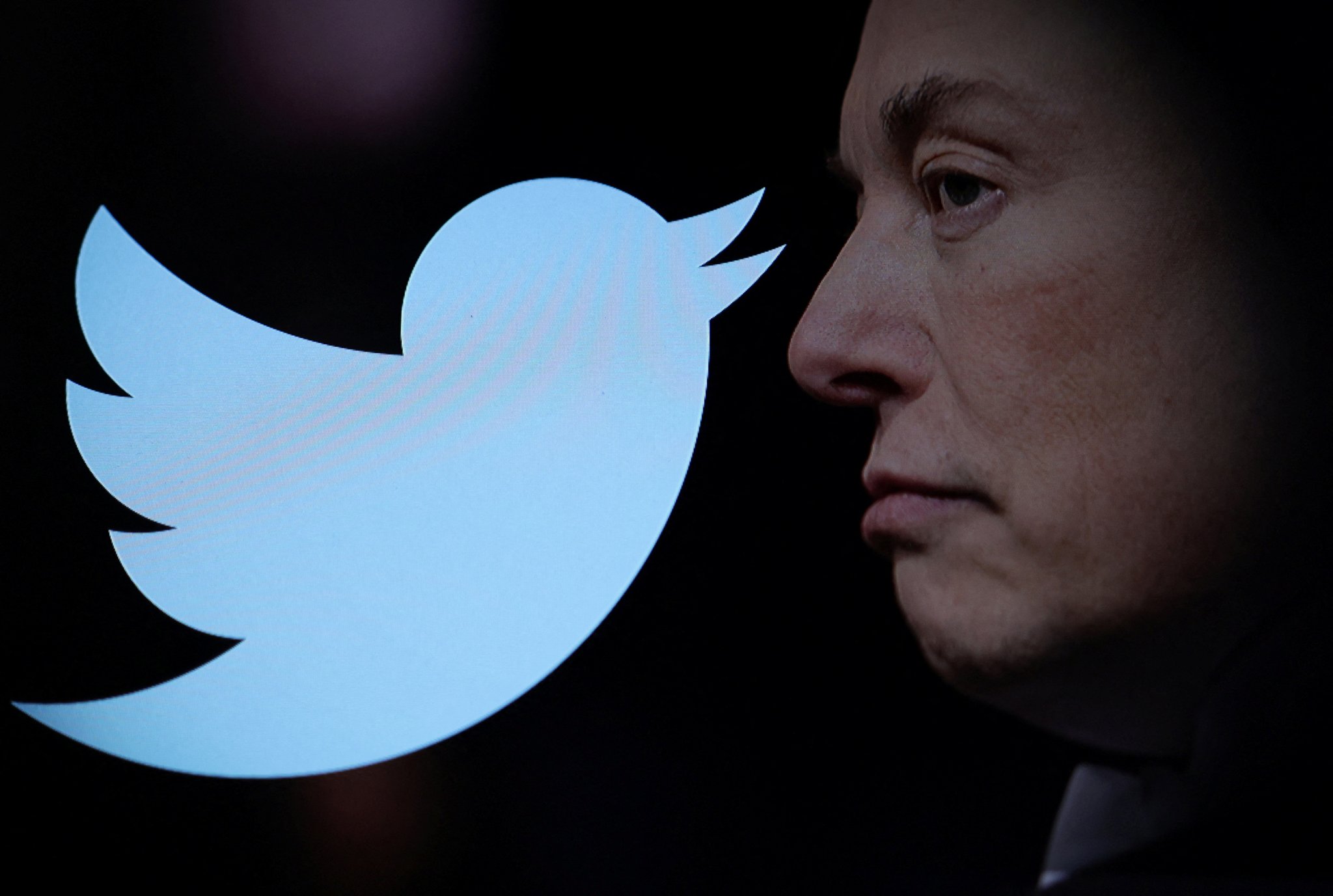Image in @MarioNawfal's post: 🚨TWITTER LIMITS: What’s Going On? What’s Next? (explanation & analysis)
Elon is shaking up Twitter…
