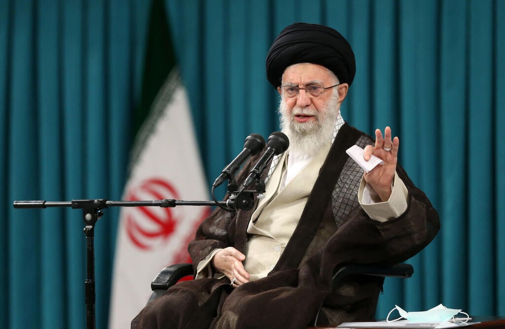 Image in @MarioNawfal's post: 🚨 JUST IN: Iran's Supreme Leader Khamenei denies ties to Hamas attack on the holiday, highlighting …
