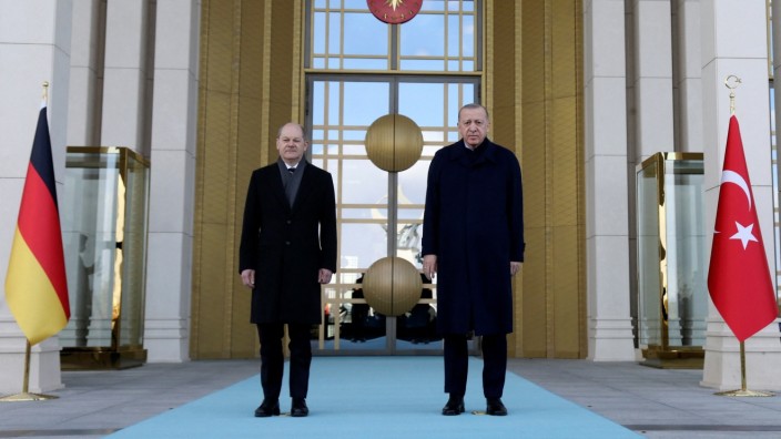 Image in @MarioNawfal's post: 🚨JUST IN - Turkish President Erdogan and German Chancellor Scholz discussed by phone, efforts to re…