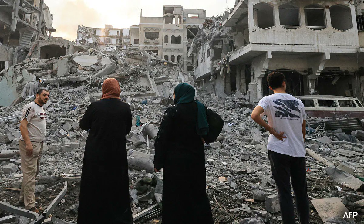 Image in @MarioNawfal's post: 🚨JUST IN: The United Nations says: "The number of displaced people inside the Gaza Strip has risen …