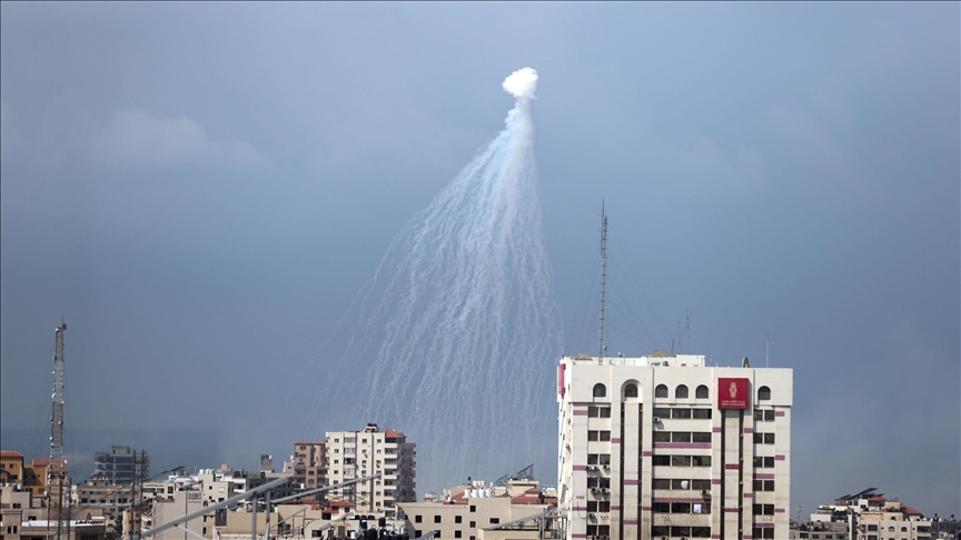 Image in @MarioNawfal's post: 🚨JUST IN: Evacuation of Al-Dura Children's Hospital in East Gaza after it was targeted with white p…