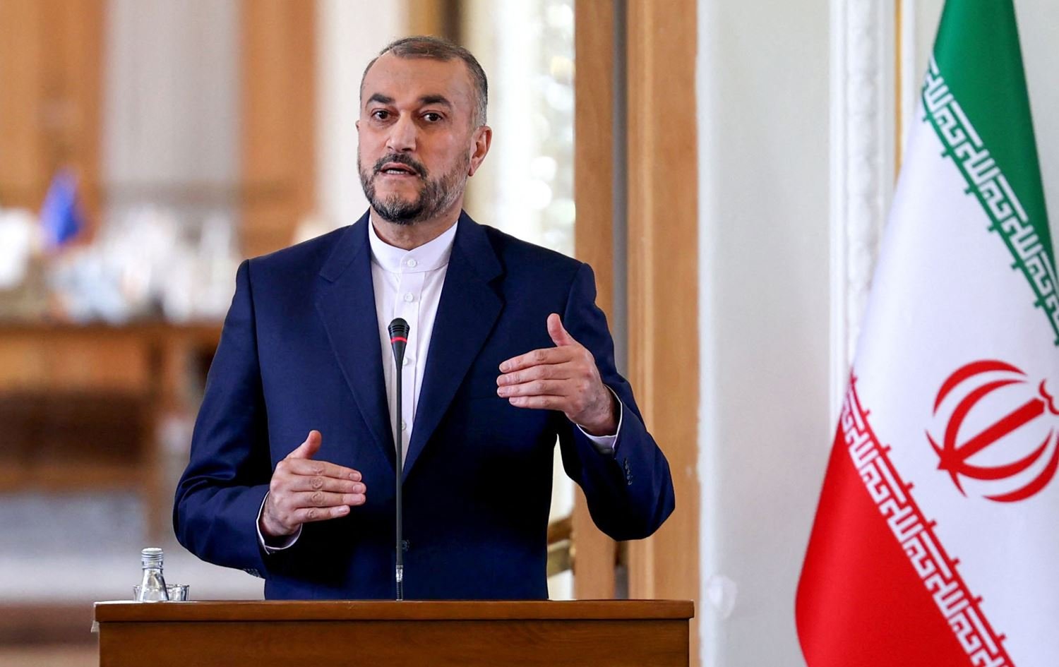 Image in @MarioNawfal's post: 🚨JUST IN: IRANIAN FOREIGN MINISTER THREATENS 'Corridors must be opened'
Iranian Foreign Minister H…