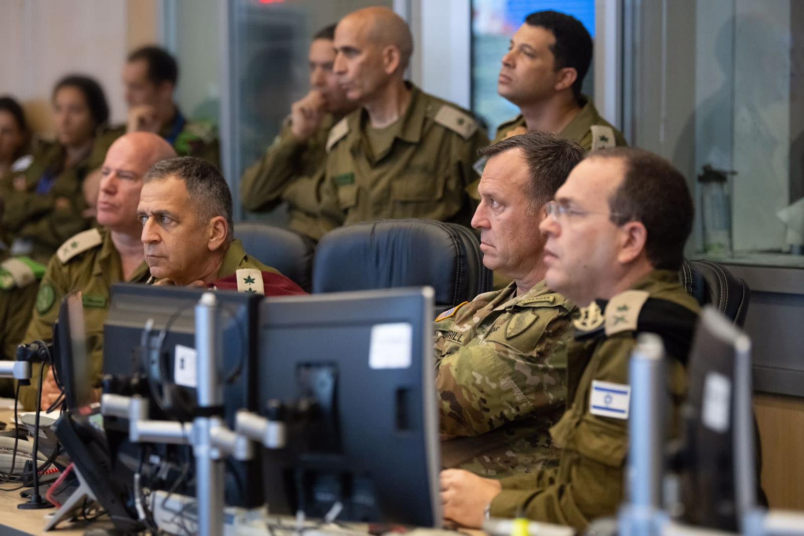 Image in @MarioNawfal's post: 🚨U.S. General Michael Kurilla visits Israel to:
- Determine what military aid Israel needs:
"I vi…