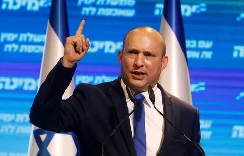 Image in @MarioNawfal's post: 🚨 JUST IN: Former Prime Minister Bennett Condemns Israeli Government's Cooperation with Qatar
- Fo…