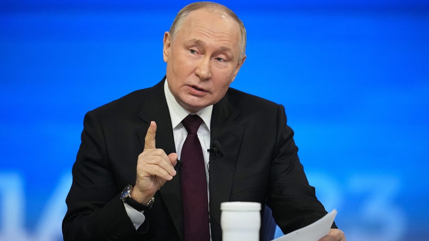 Image in @MarioNawfal's post: 🇺🇸🇷🇺BREAKING: PUTIN SIGNALS HE’S READY FOR PEACE TALKS
According to reports from Bloomberg, Russia…