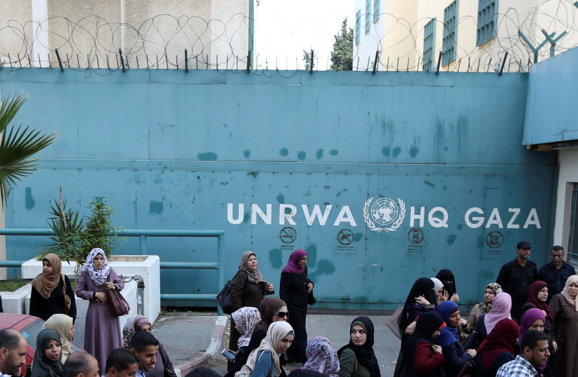 Image in @MarioNawfal's post: 🚨🇦🇺AUSTRALIA STOPS UNRWA FUNDING
The move comes after the US and Canada stopped funding the UN age…