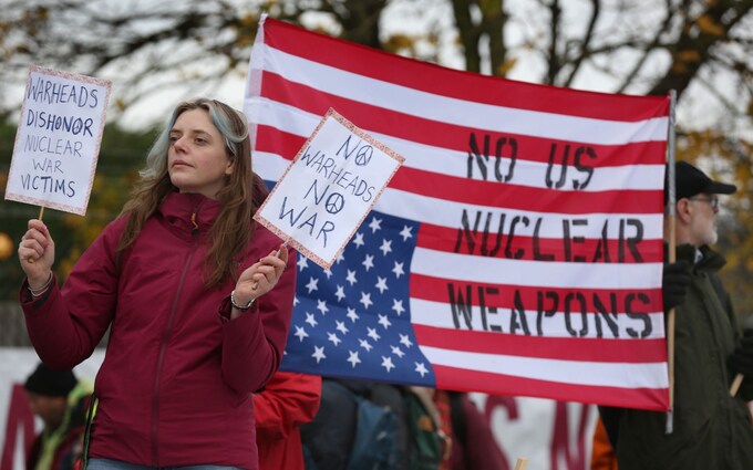 Image in @MarioNawfal's post: 🇬🇧UK REFUSES TO CONFIRM OR DENY REPORTS OF US NUCLEAR WEAPONS SHIPMENT
Following reports the US is…