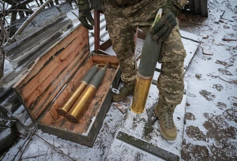 Image in @MarioNawfal's post: 🇺🇦 UKRAINE UNCOVERS $40 MILLION DOLLAR EMBEZZLEMENT IN MILITARY SPENDING
Ukraine's security servic…