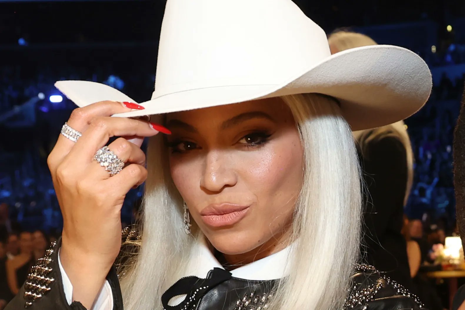 Image in @MarioNawfal's post: 🇺🇸BEYONCE DOMINATES U.S ITUNES CHART
Seven songs from her newly released 'COWBOY CARTER' album ar…