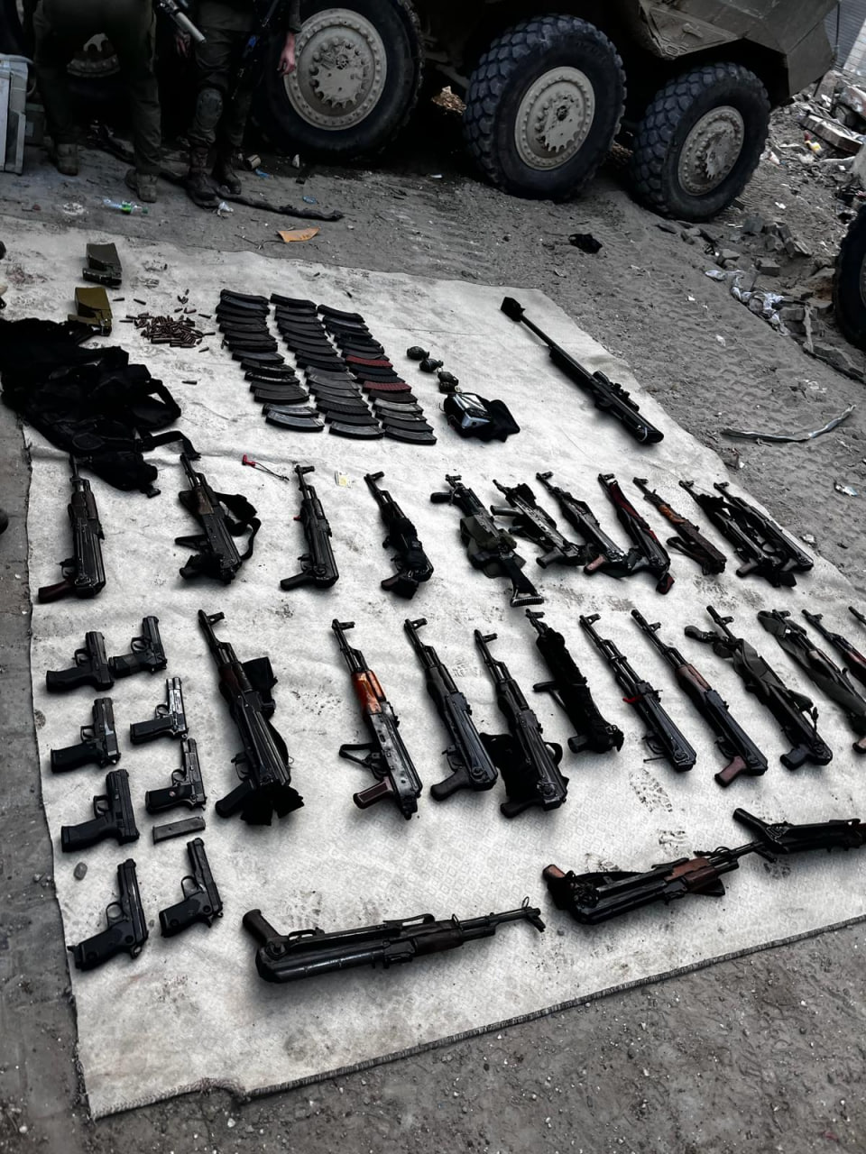 Image in @MarioNawfal's post: 🚨IDF FINDS WEAPONS IN GAZA HOSPITAL'S MATERNITY WARD
IDF has allegedly uncovered a vast cache of m…