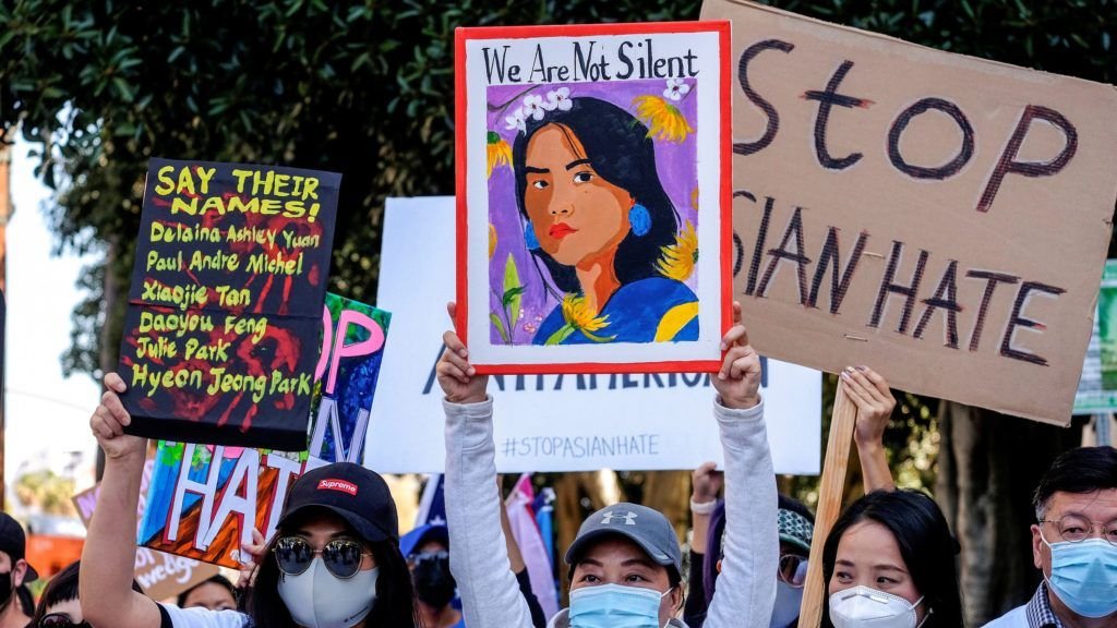 Image in @MarioNawfal's post: 🇺🇸WHITE HOUSE TACKLES HATE VIOLENCE
Biden-Harris roundtable targeted hate-fueled violence, highlig…
