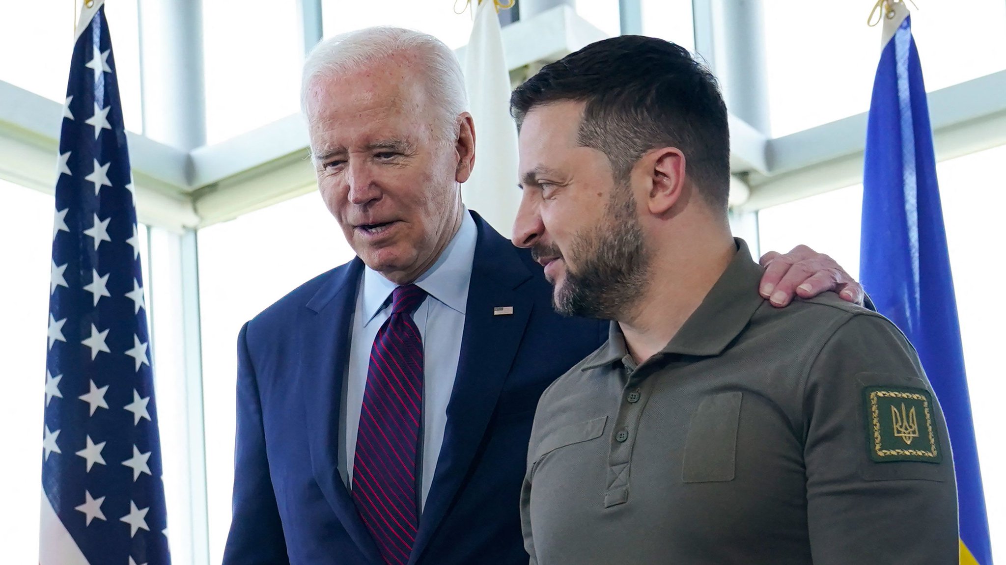 Image in @MarioNawfal's post: 🚨🇺🇸BREAKING: NAVY'S $400M AID OVERSPEND TO UKRAINE
A new Inspector General report revealed that th…