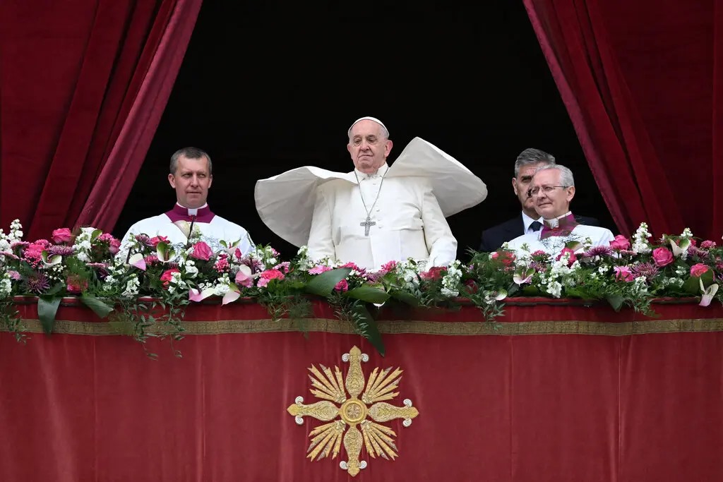 Image in @MarioNawfal's post: 🚨POPE'S EASTER MESSAGE: IMMEDIATE AID TO GAZA AND CEASEFIRE NOW
In a poignant Easter address, Pope…