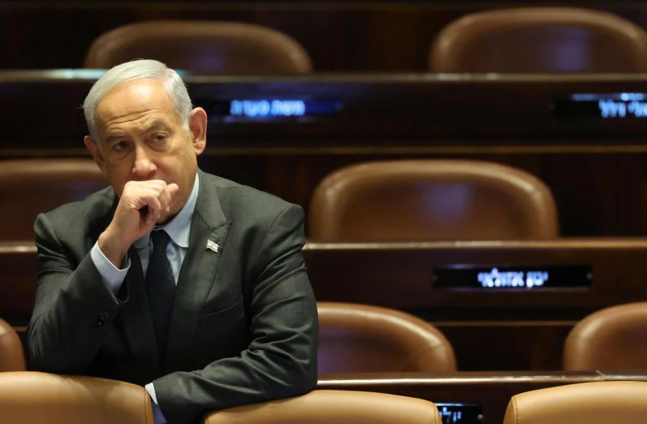 Image in @MarioNawfal's post: 🚨🇺🇸NETANYAHU TO UNDERGO 2ND HERNIA SURGERY
Netanyahu will undergo his second hernia surgery tonigh…