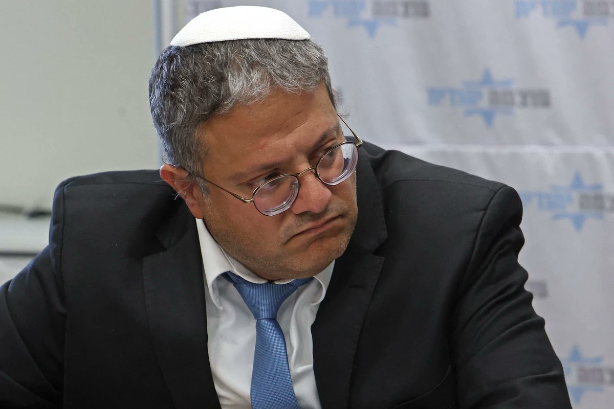 Image in @MarioNawfal's post: 🚨🇮🇱ISRAELI MINISTER MAD ABOUT FIRING OF OFFICERS RESPONSIBLE FOR WCK AID DEATHS
Ben Gvir:
"Even …
