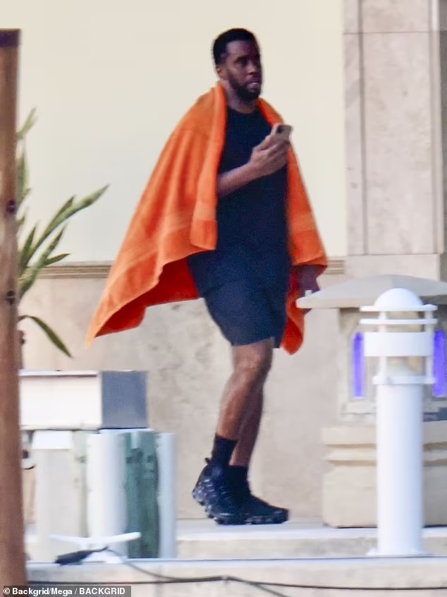 Image in @MarioNawfal's post: 🇺🇸 DIDDY TAUNTS THE POLICE WITH “BAD BOY” MUSIC VIDEO
Diddy was spotted lounging by his pool in Mi…