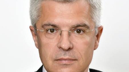 Image in @MarioNawfal's post: 🇸🇰SLOVAKIA'S DECISIVE VOTE: EAST OR WEST
The latest presidential election polls indicate a razor-…