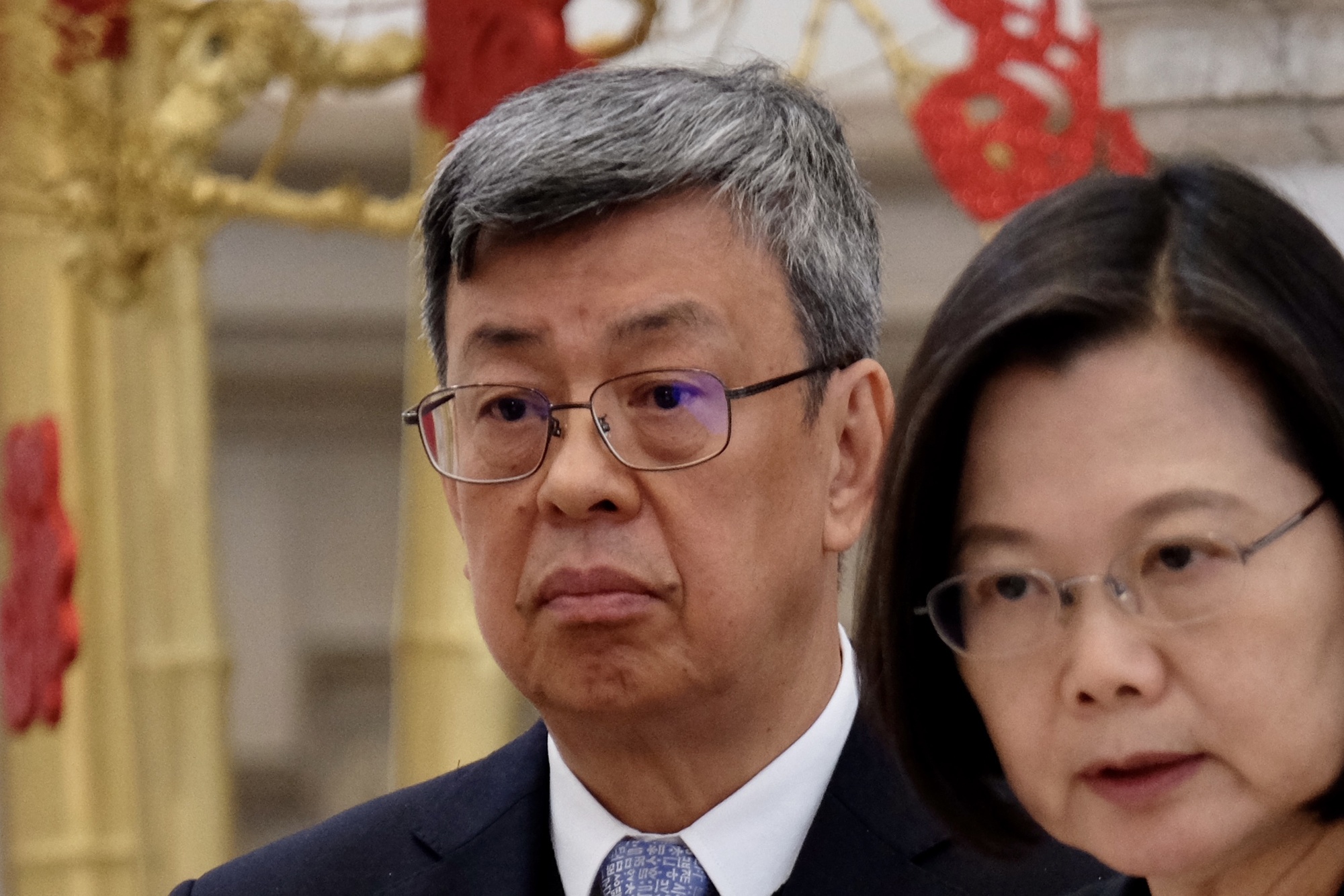 Image in @MarioNawfal's post: 🚨 IS THE U.S. GIVING TAIWAN TO CHINA?
U.S. amps up its chip game, enticing giants like TSMC with b…