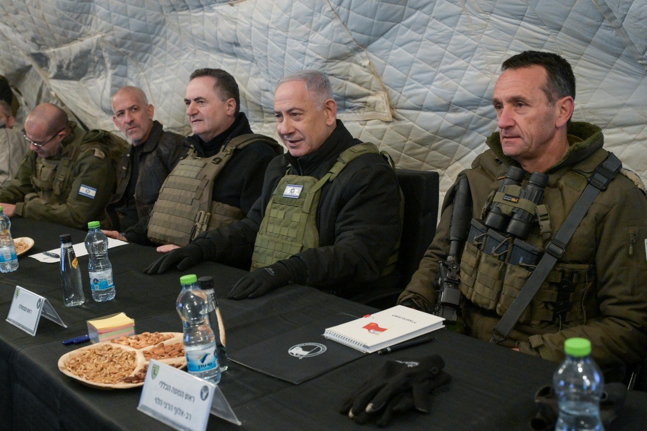 Image in @MarioNawfal's post: 🚨🇮🇱🇸🇾NETANYAHU: ISRAEL WILL NOT RETREAT FROM SYRIA
At Israel’s highest point, Mt. Hermon, once par…