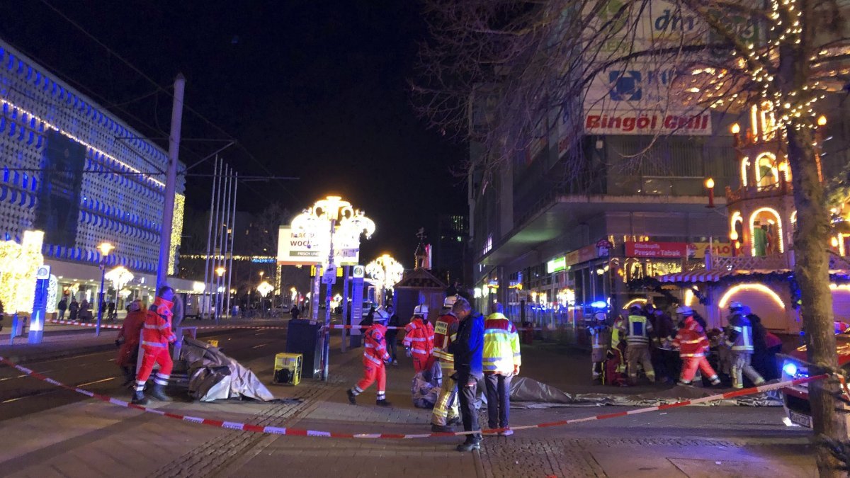 Image in @MarioNawfal's post: 🚨🇩🇪MAGDEBURG: THE HISTORIC GERMAN CITY STRUCK BY CHRISTMAS MARKET TERRORIST ATTACK
Magdeburg, a ci…