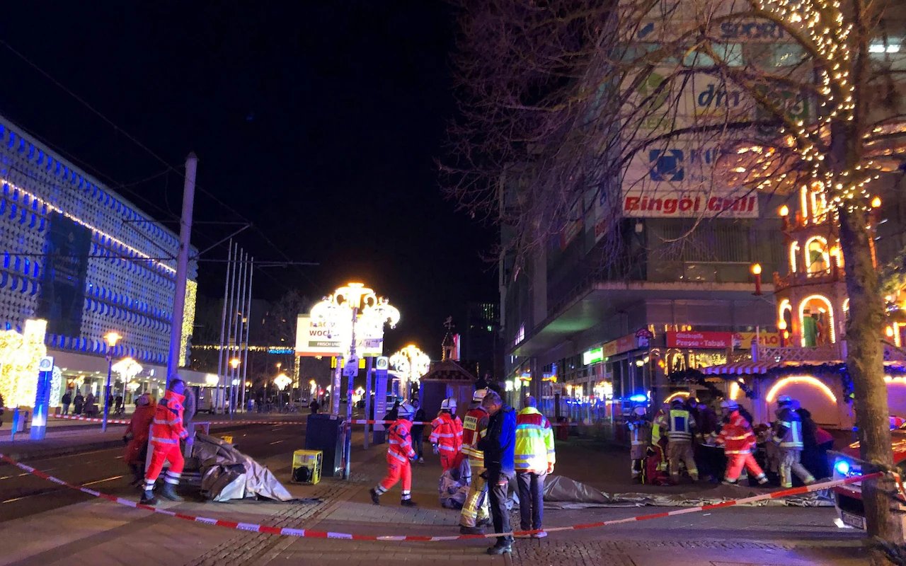 Image in @MarioNawfal's post: 🚨PIECE OF LUGGAGE FOUND IN VEHICLE AFTER CHRISTMAS MARKET ATTACK IN GERMANY | EXPLOSIVE SUSPECTED
…