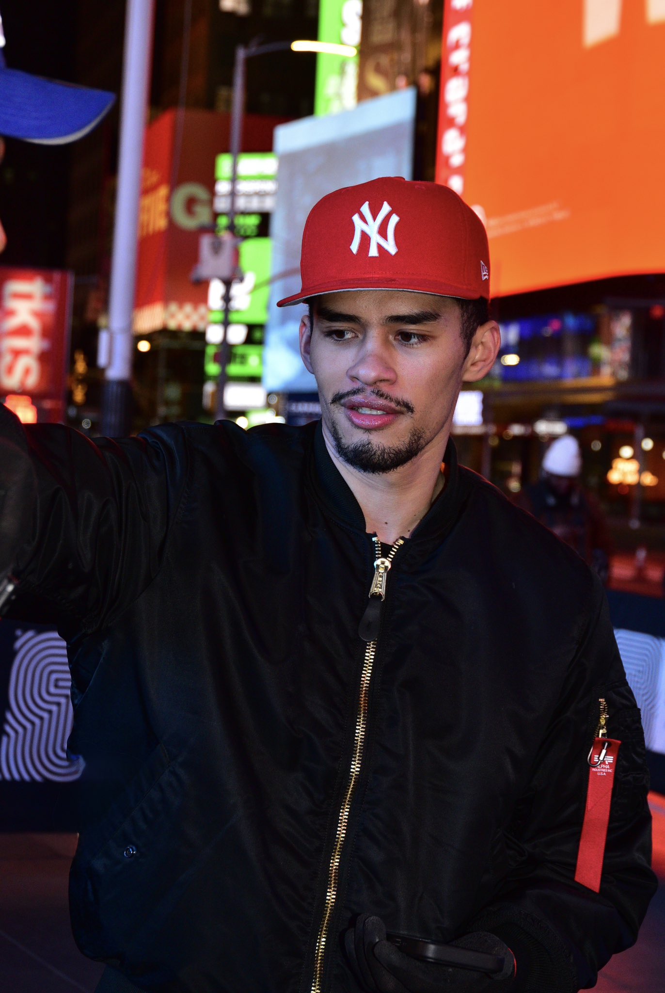 Image in @sneako's post: King of NY 🗽
Thanks for watching W stream LLLS https://t.co/bPKykzpLam