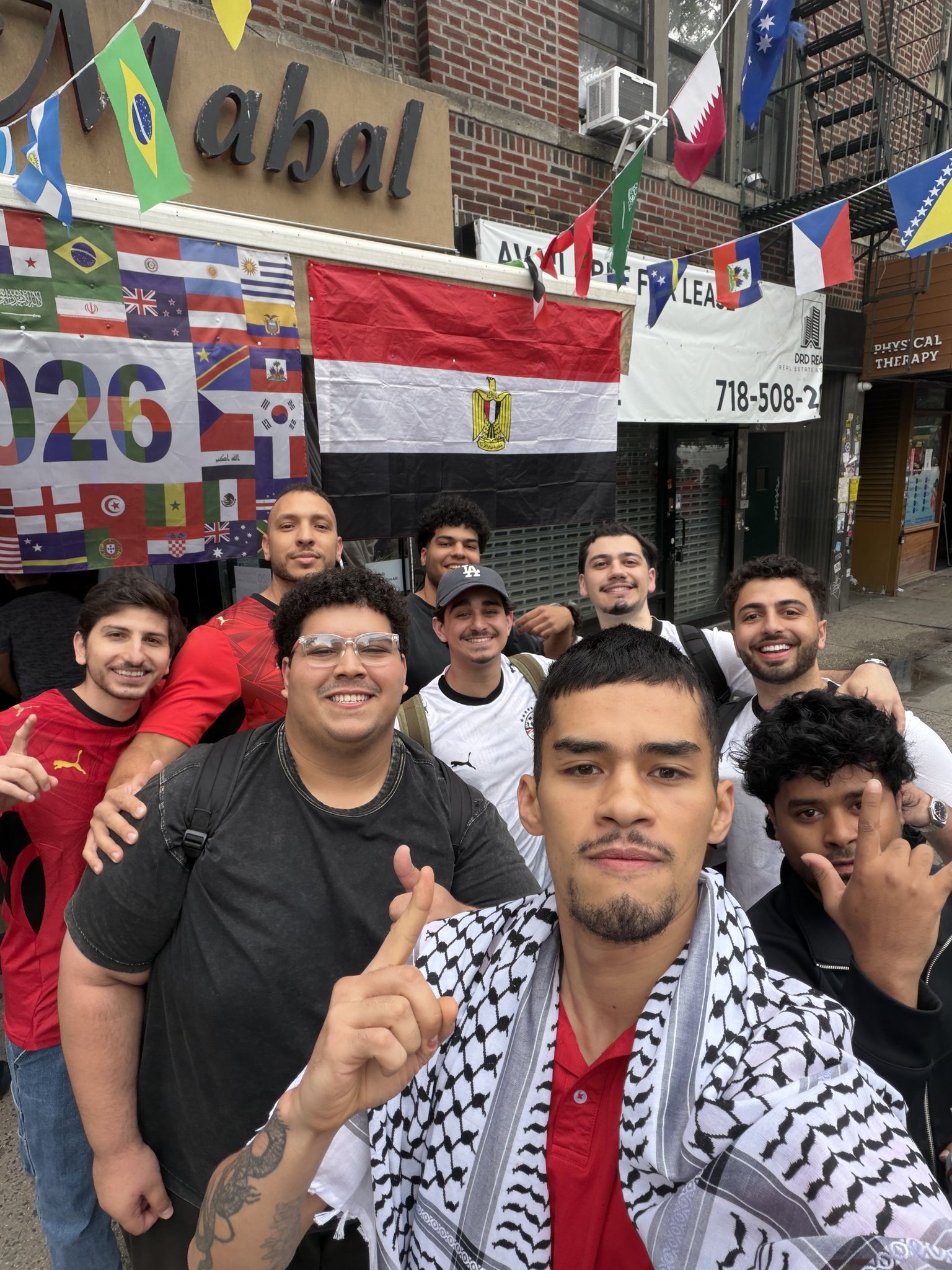 Image in @sneako's post: Live now Egypt beat Pessi inshallah https://t.co/1g0CrWC9Gg