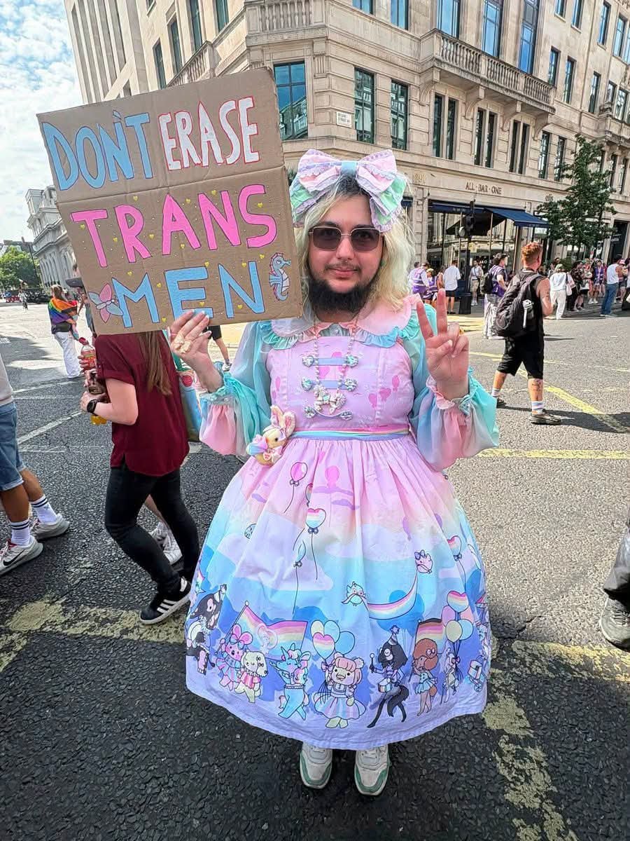 Image in @IfindRetards's post: Found one https://t.co/tPU9cdUIw1