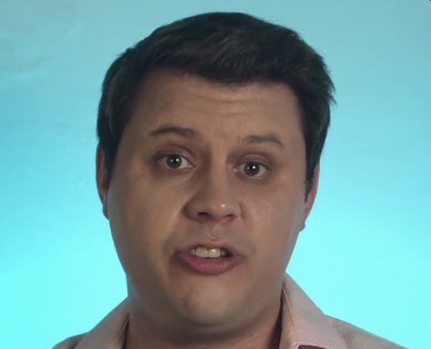 Image in @IfindRetards's post: This retard is Mark Slapinski
He called for stickers on unvaccinated people’s houses. He said he w…