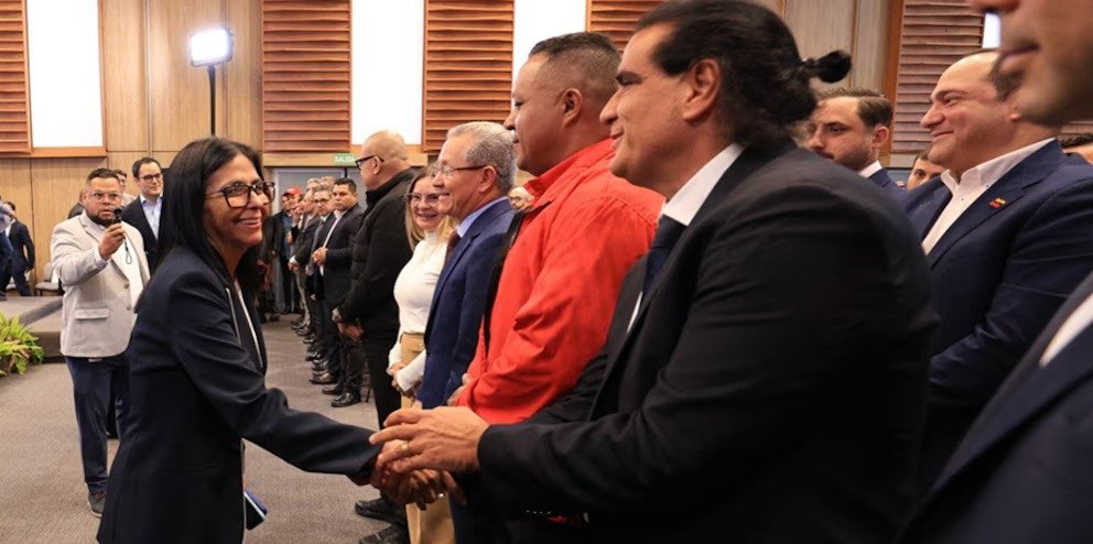 Image in @MarioNawfal's post: 🇻🇪 One of Maduro’s longtime allies just pleaded guilty in the U.S. and agreed to pay $195 million w…