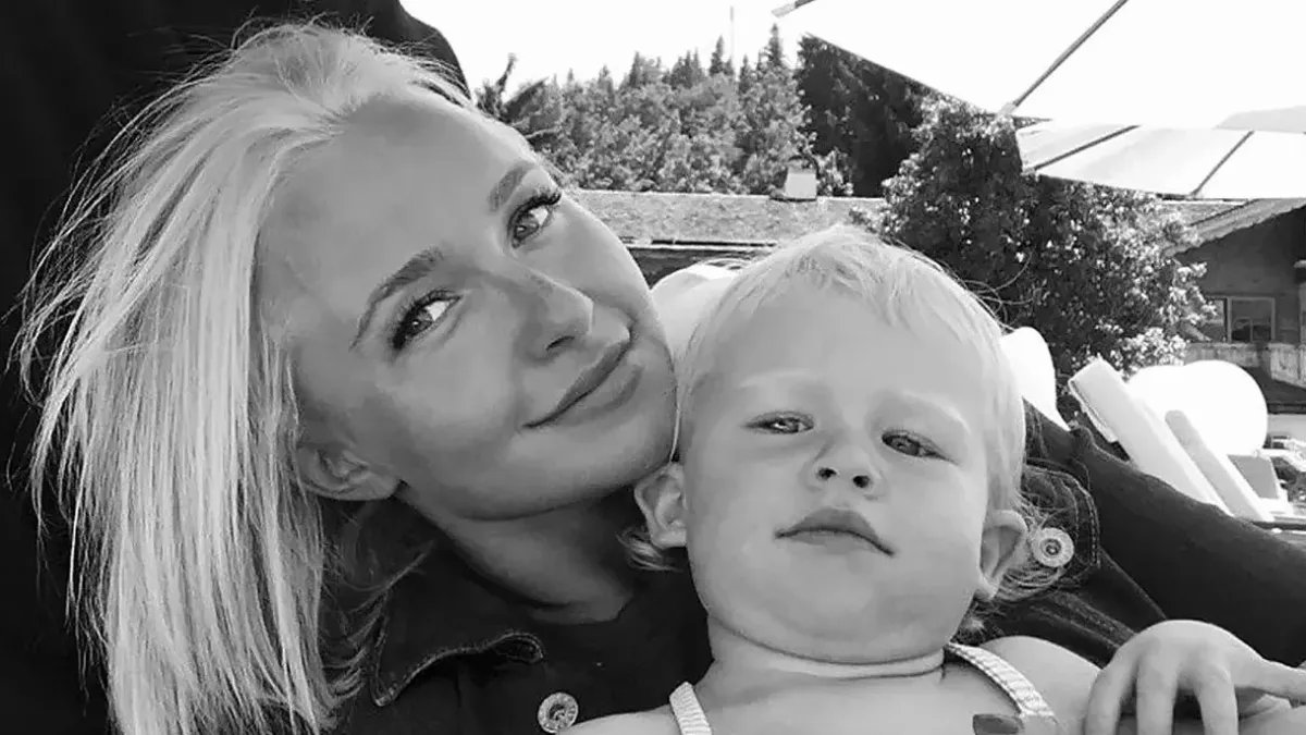 Image in @MarioNawfal's post: 🇺🇸 Hayden Panettiere’s team just told the press to stop writing the cause of death before the coron…
