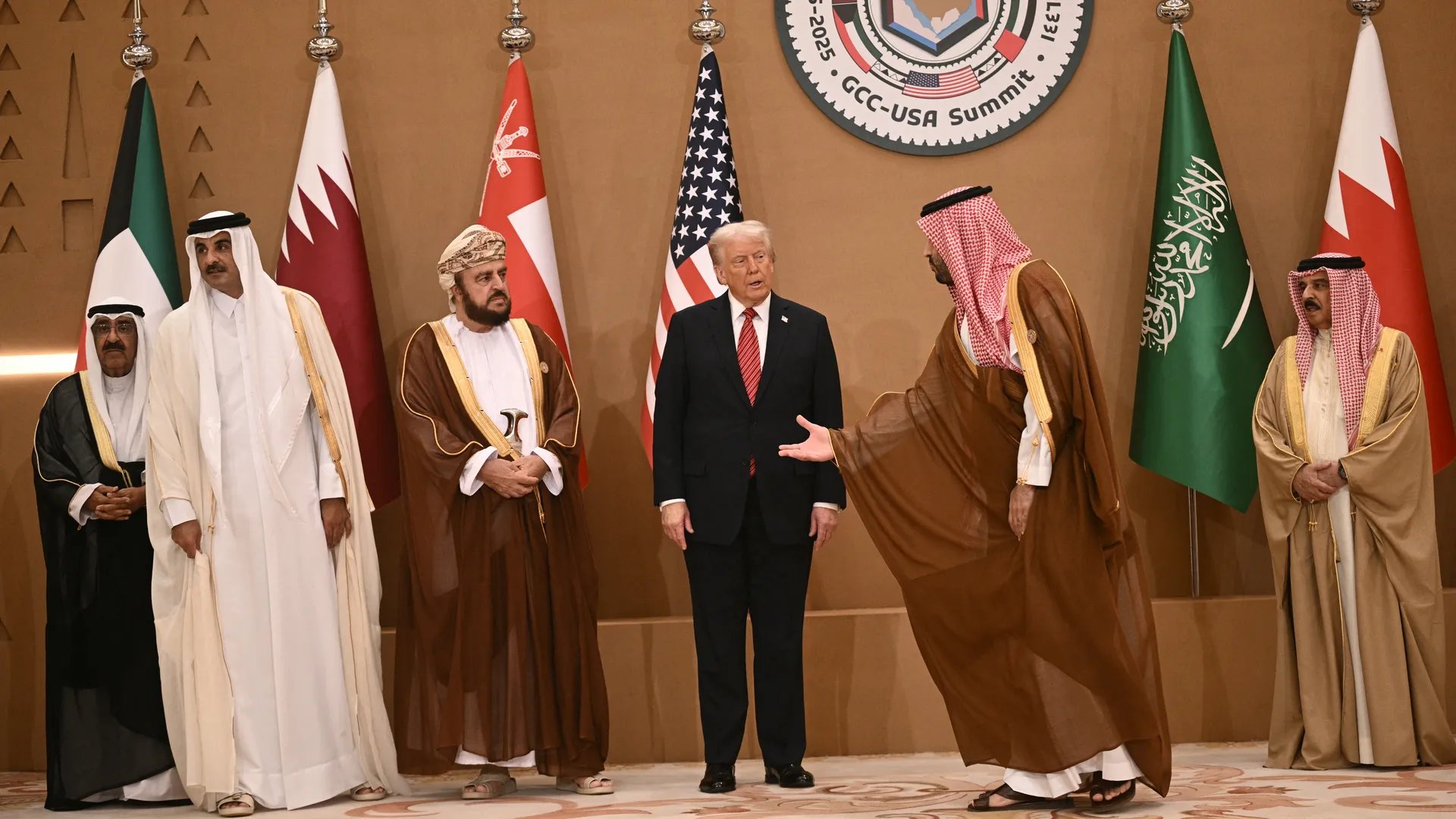 Image in @MarioNawfal's post: 🚨🇺🇸🇮🇷 BREAKING: Trump will meet Gulf leaders next Tuesday in New York to plan what comes after the …