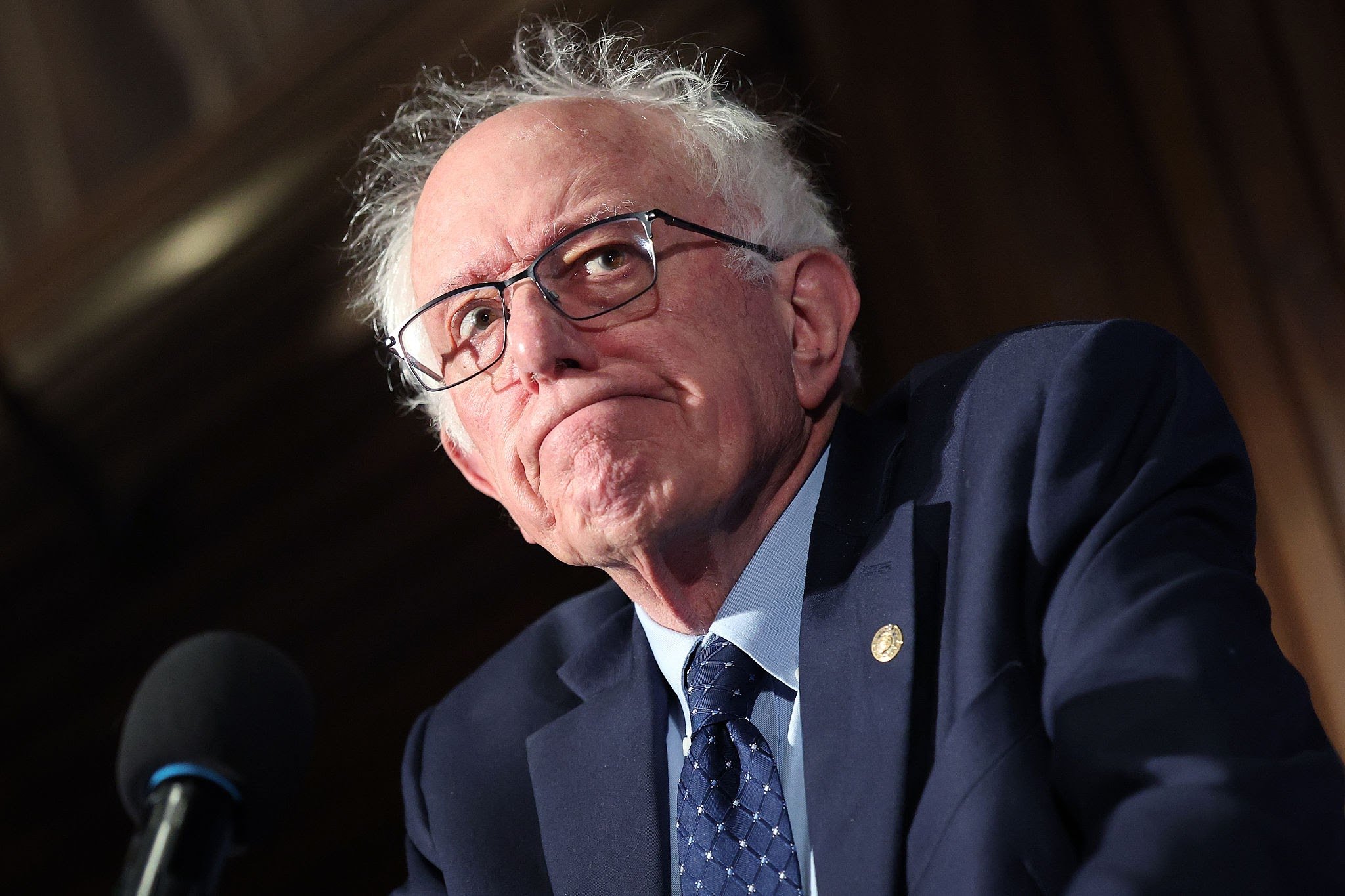 Image in @MarioNawfal's post: Bernie Sanders just read an AI saying it doesn’t answer to corporations and immediately demanded Co…