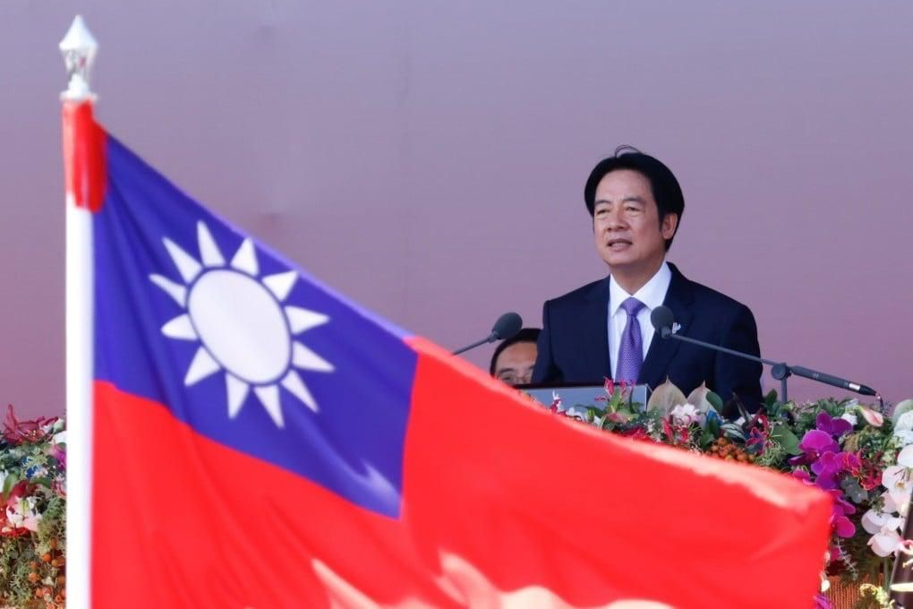 Image in @MarioNawfal's post: 🇨🇳🇹🇼 China has sanctioned top officials from Paraguay and Belize over their ties to Taiwan.
Both c…