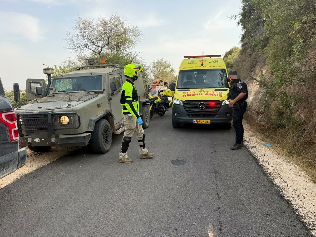Image in @MarioNawfal's post: 🚨🇮🇱 A boy has died and 19 others were wounded when an unexploded Hezbollah rocket submunition deton…