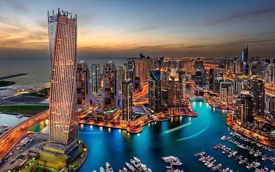 Image in @MarioNawfal's post: 🚨BREAKING:
🇸🇦 Saudi authorities have issued an emergency alert warning of a hostile aerial threat…