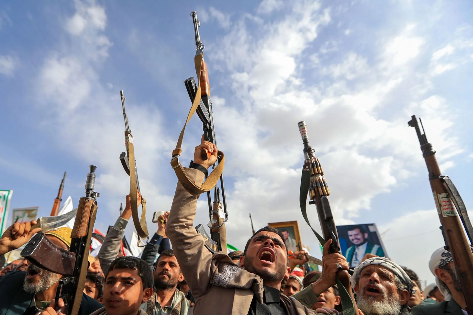 Image in @MarioNawfal's post: 🇮🇷🇸🇦 Iran flatly denies having ANYTHING to do with the latest Houthi attacks on Saudi Arabia
Saudi…