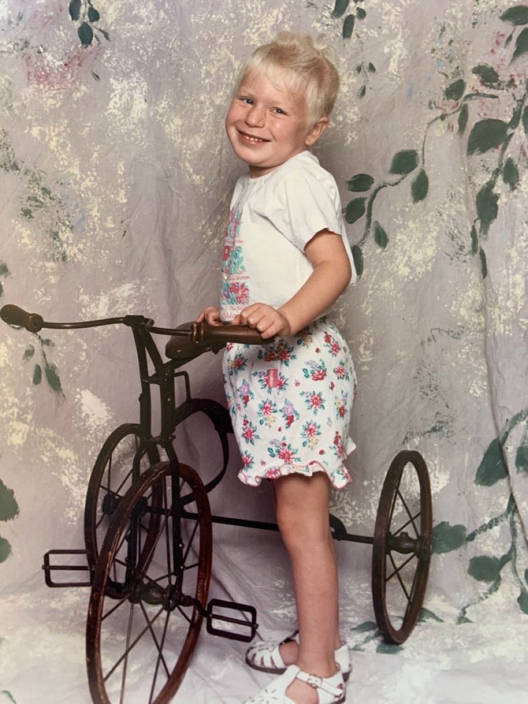 Image in @RabbiJeffx's post: For the first time, @LauraLoomer shared a pic of what she looked like as a little child.
There is …