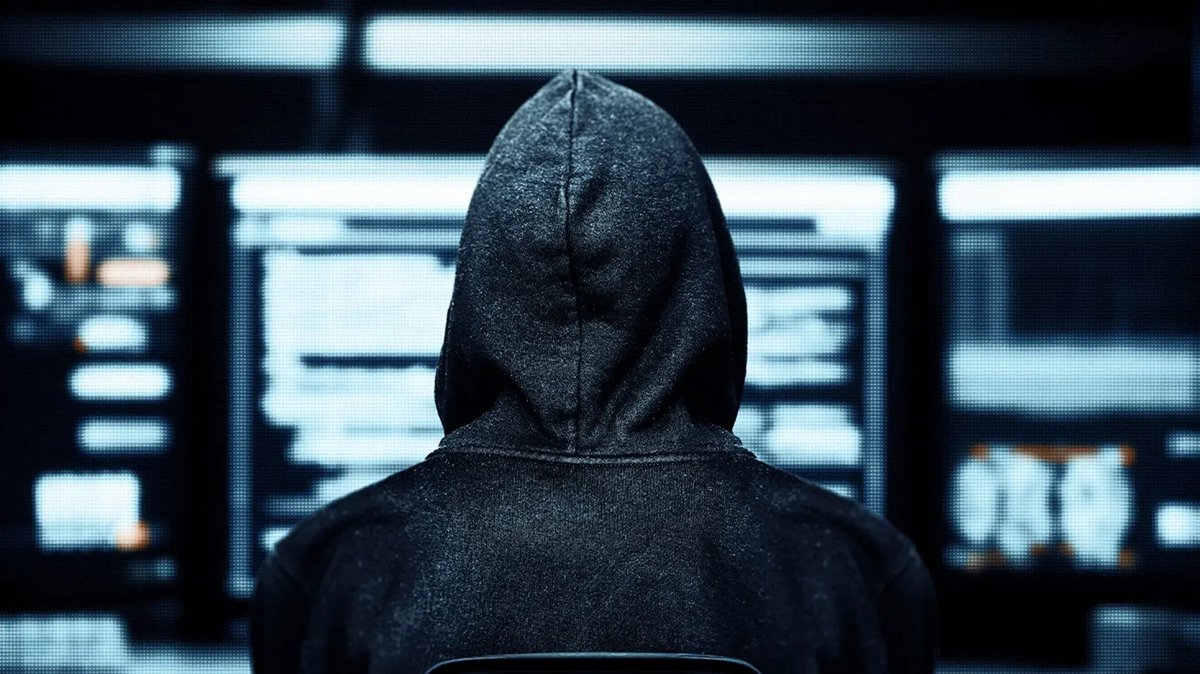 Image in @MarioNawfal's post: 🇺🇸 Hackers could ALREADY BE INSIDE America's POWER GRID AND WATER SYSTEMS, just waiting to flip the…
