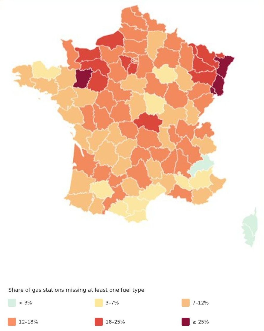 Image in @MarioNawfal's post: 🇫🇷 France's fuel shortages are getting WORSE and fast.
Some regions now have at least one fuel typ…