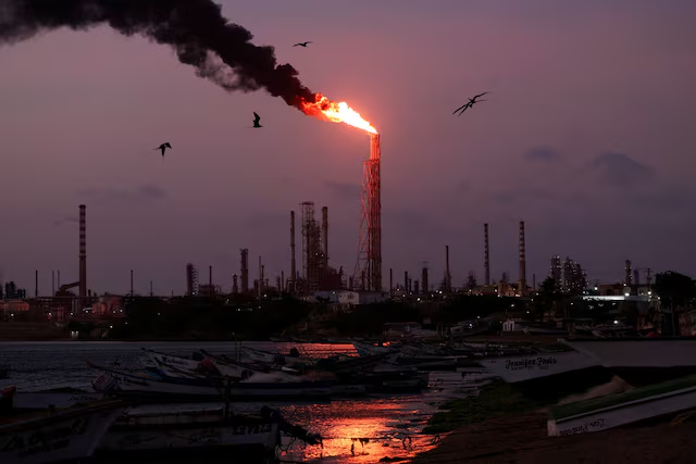 Image in @MarioNawfal's post: 🚨🇺🇸🇻🇪 Halliburton, Baker Hughes, SLB and Weatherford are hiring in Venezuela again as the first Ame…