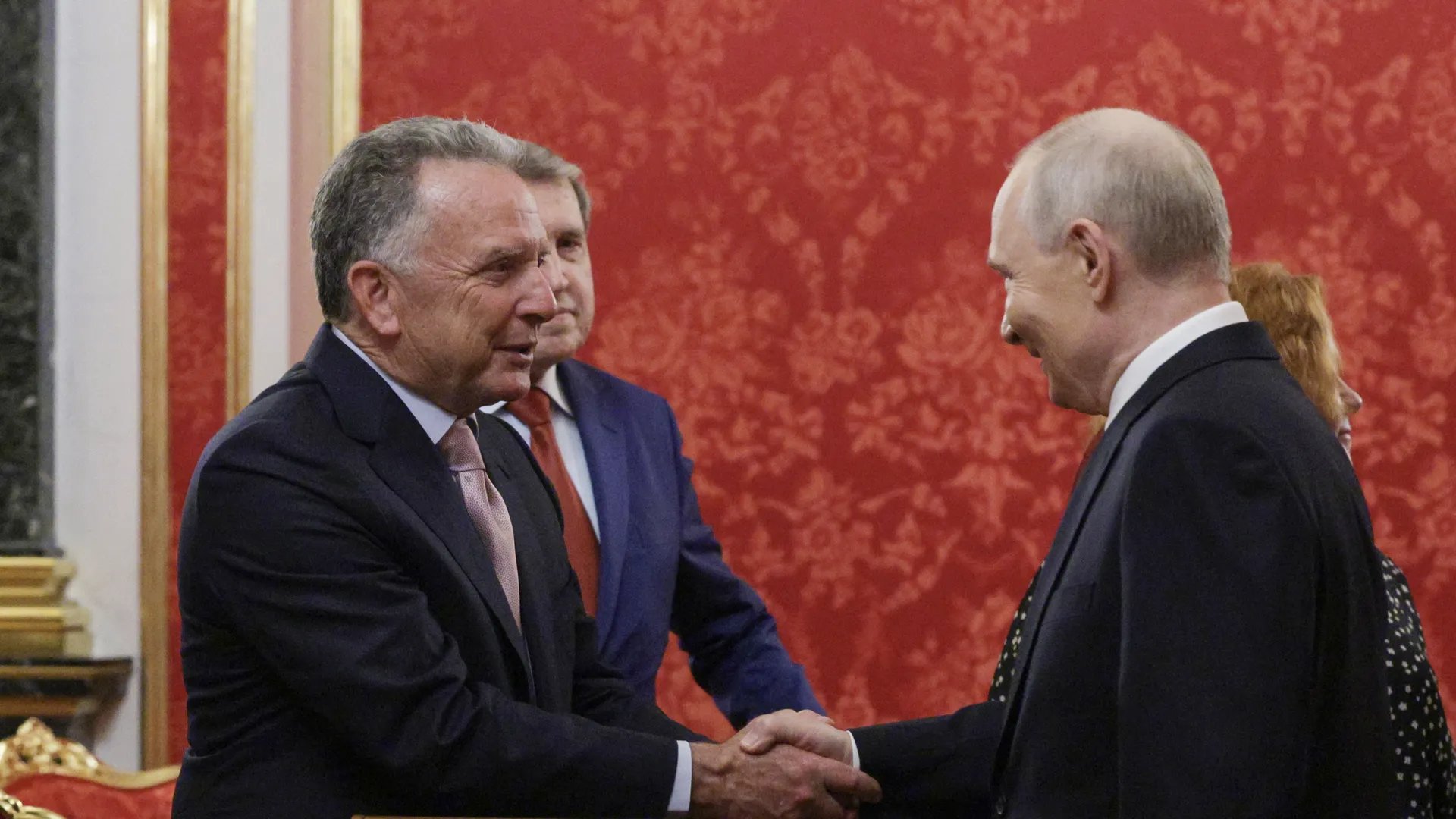 Image in @MarioNawfal's post: 🇺🇸🇺🇦🇷🇺 Witkoff carries a new Ukraine peace plan from Oslo to Putin in St. Petersburg tomorrow... an…